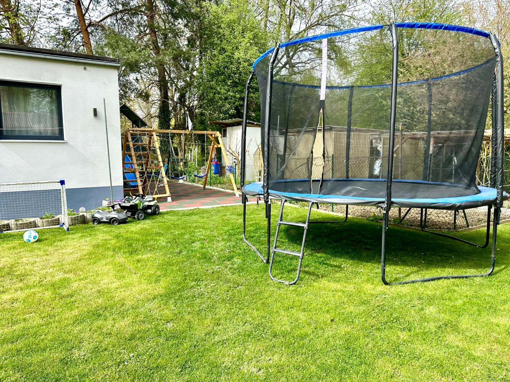 Pension Kristalpark Günzburg Exteriér fotografie